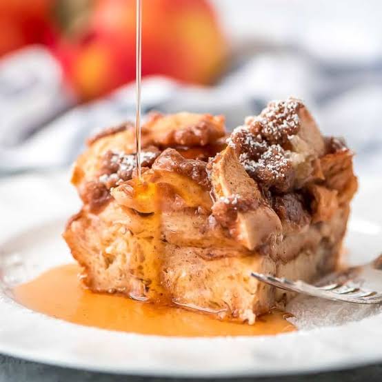 Apple Cinnamon French Toast Bake