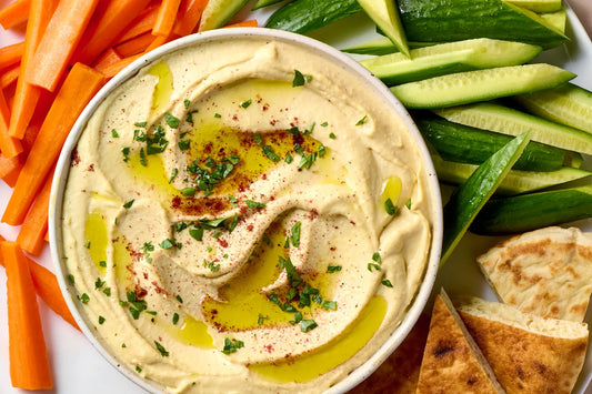 Hummus & Naan w/ Veggies*